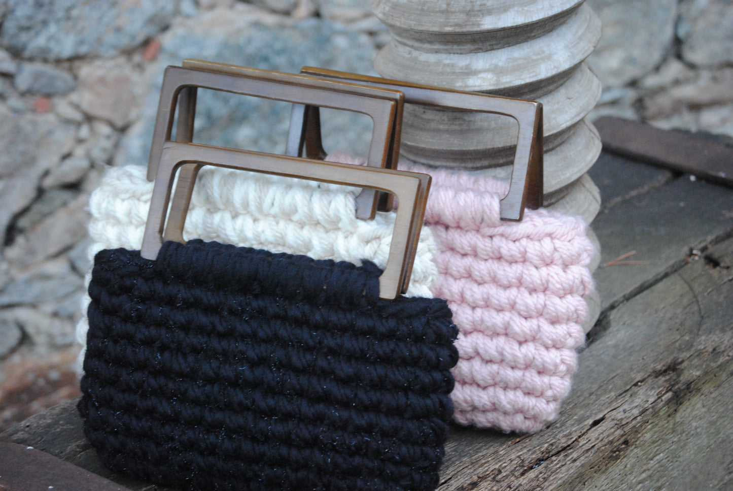 BOLONIA lana negra y brillo